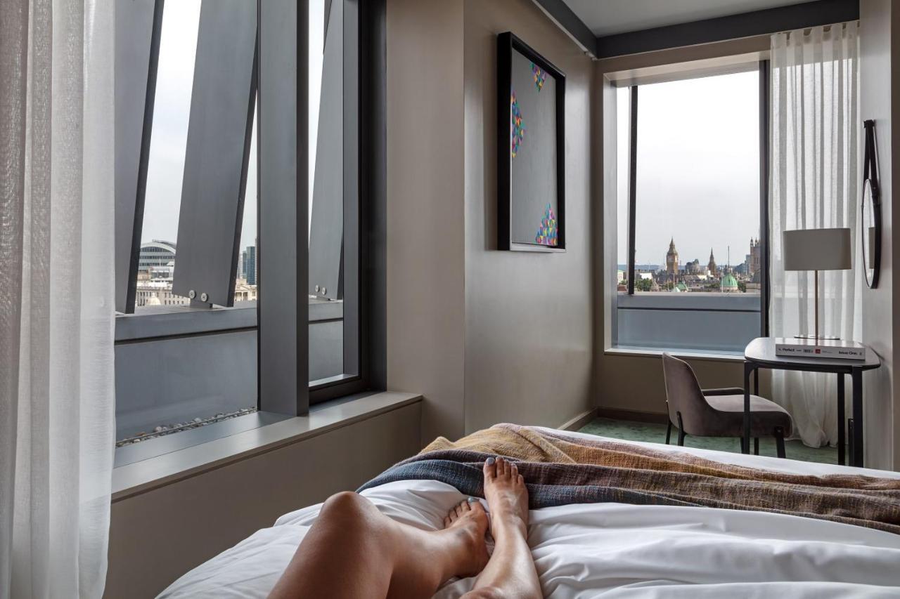 Corner Suite
