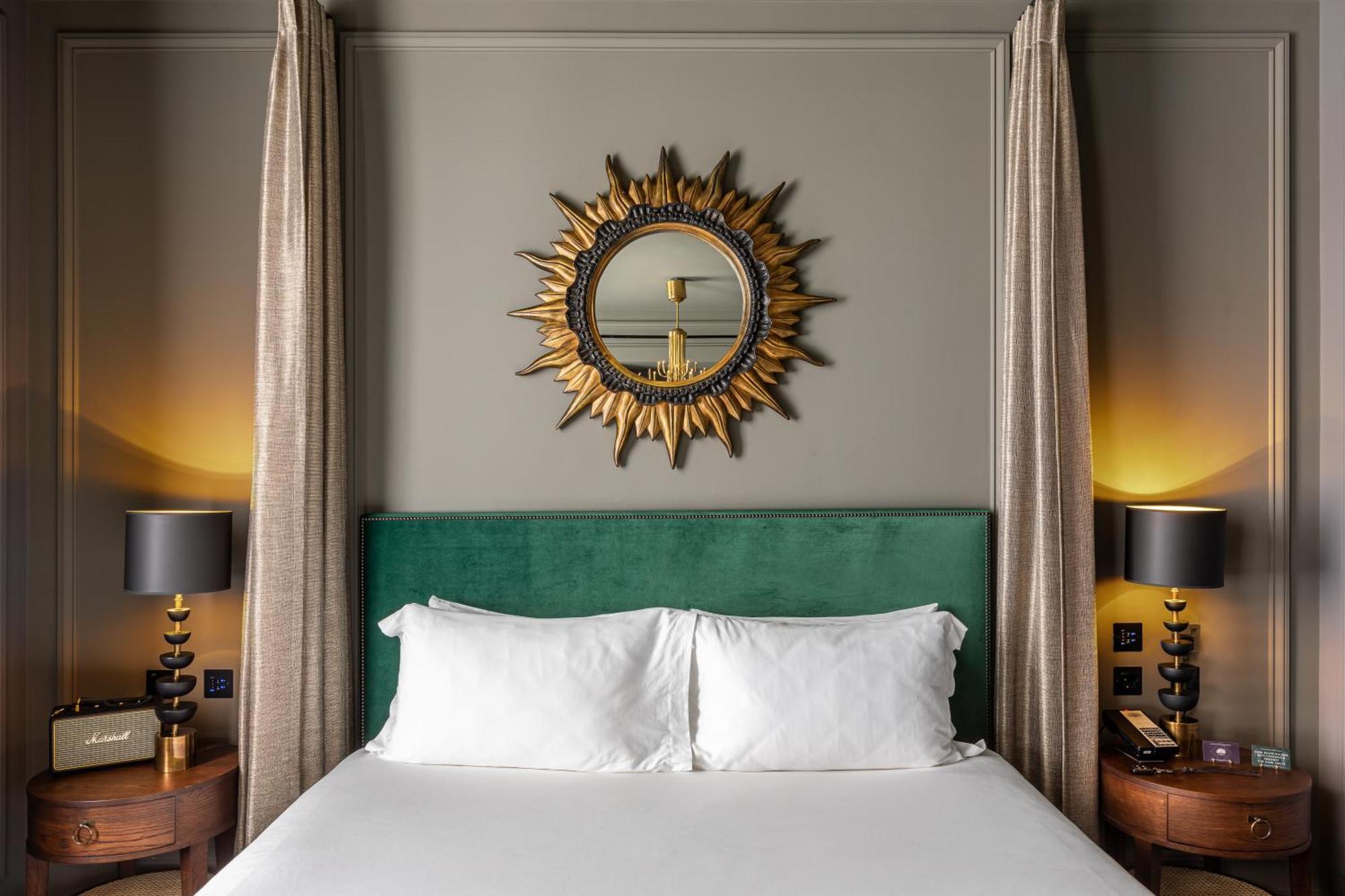 Newman Suite