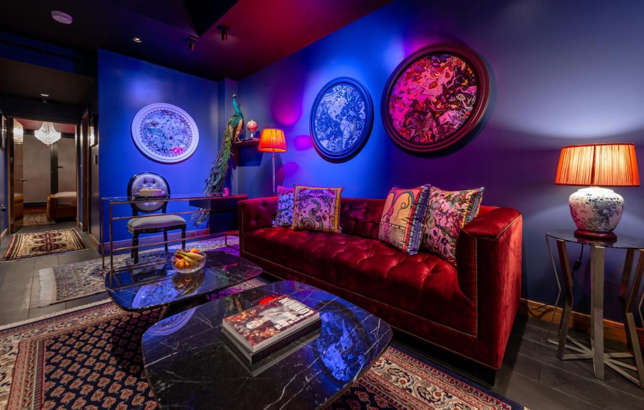Hux Penthouse