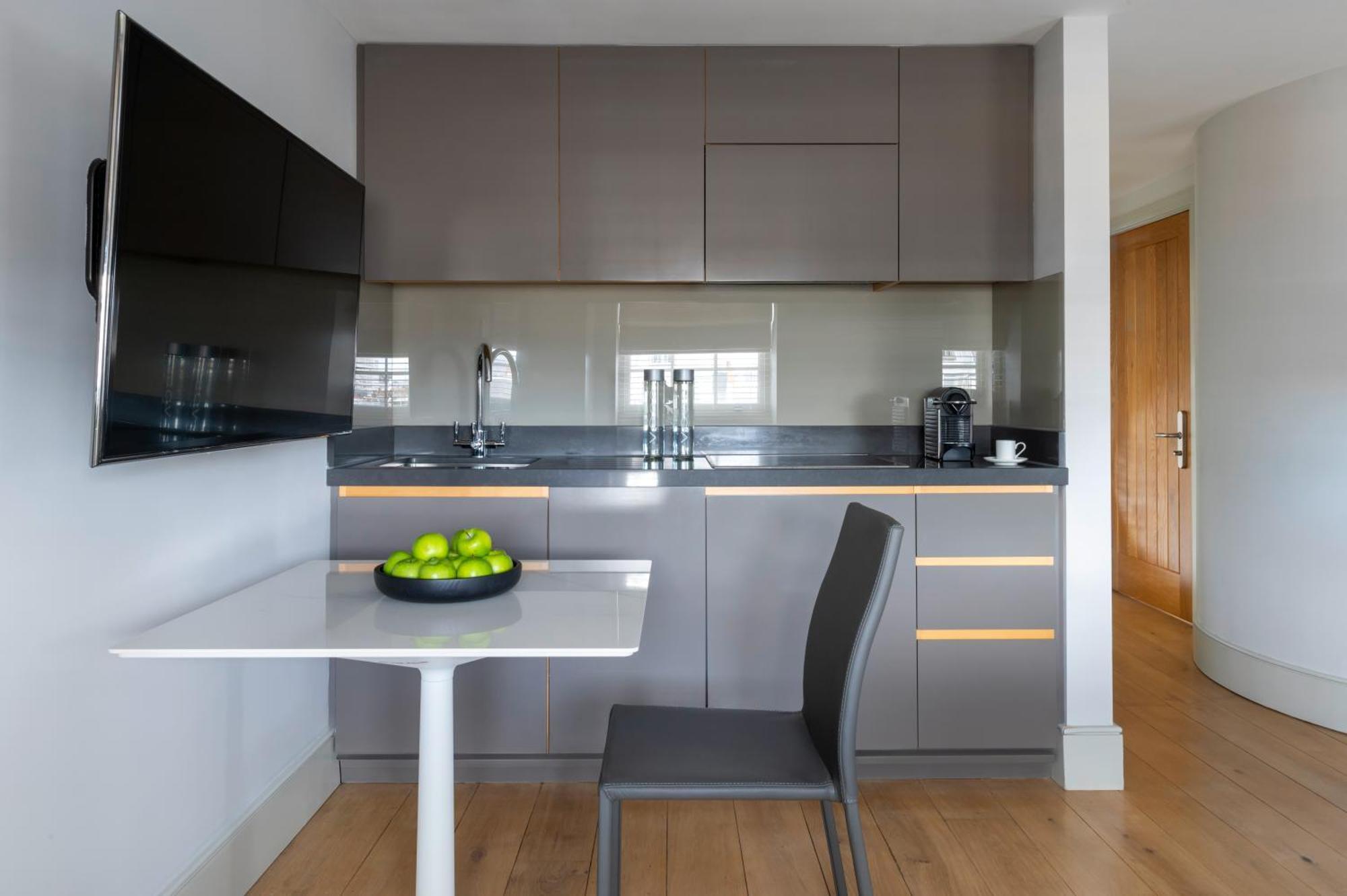 New Studio with Skyline Terrace