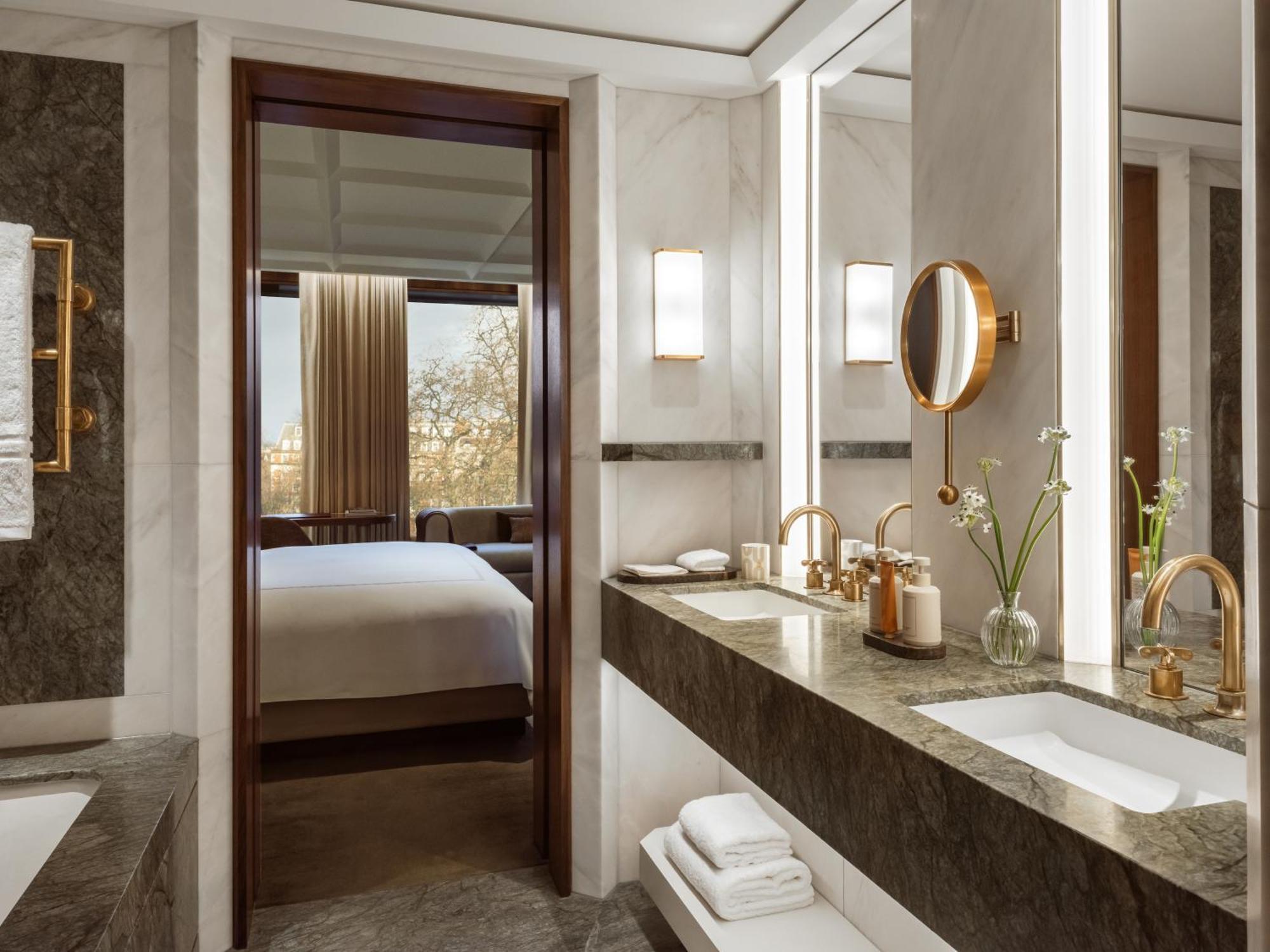 Mews Junior Suite