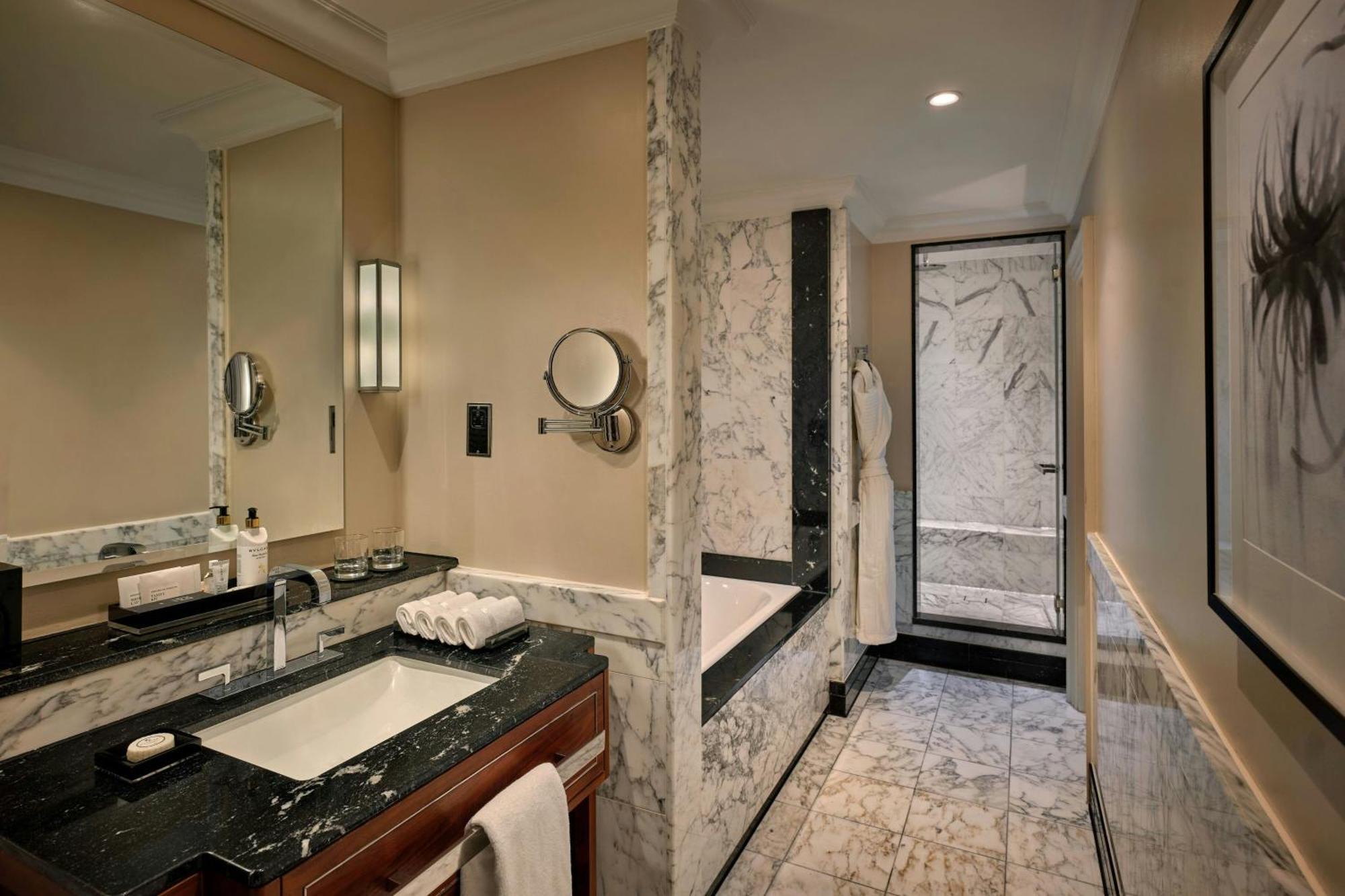 Executive Suite 1 King