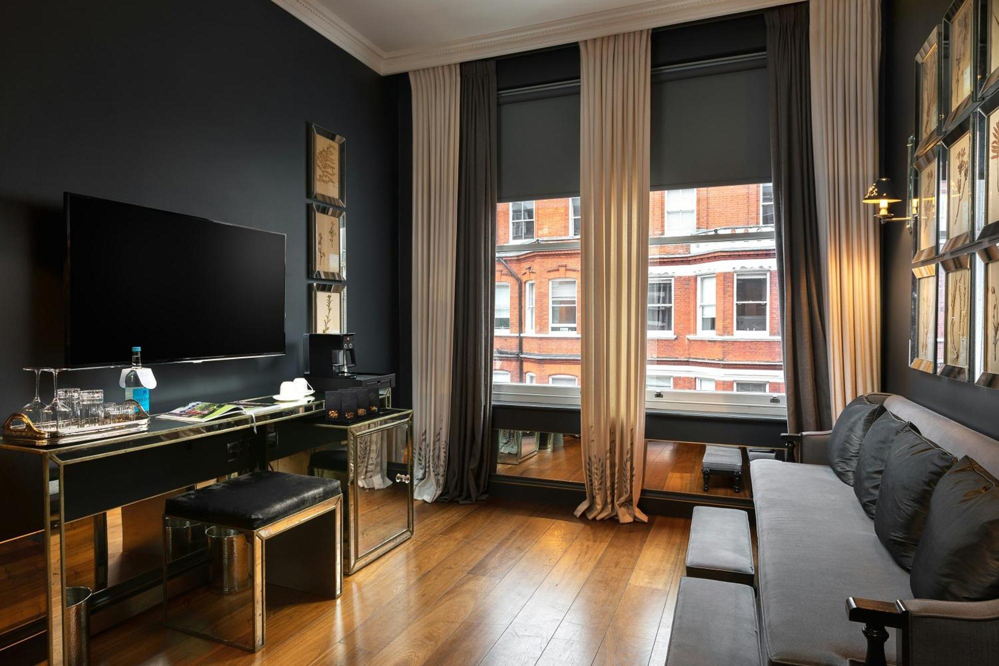 Executive Suite