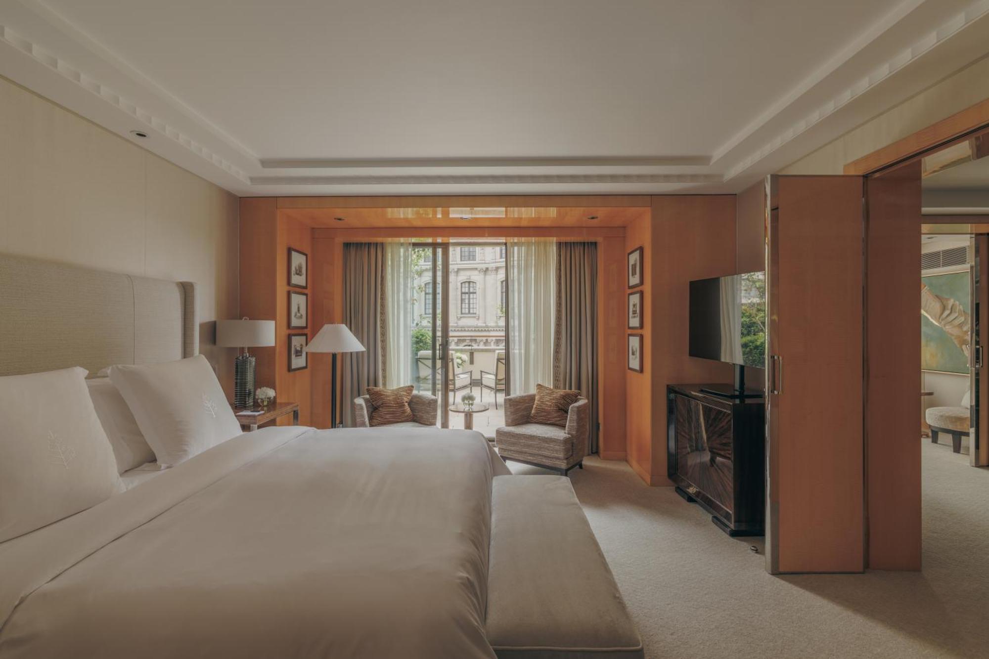 Grand Terrace Suite