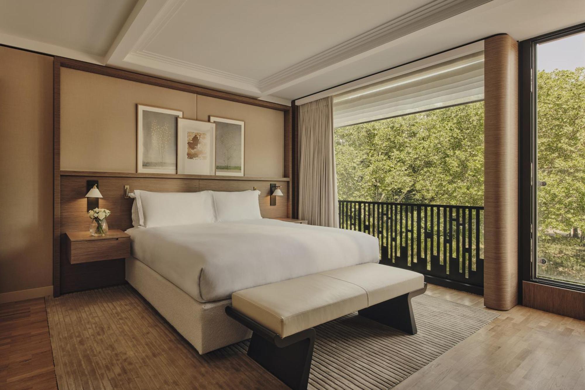 Deluxe Park Junior Suite