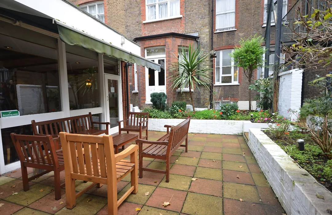 Best Western Burns Hotel Kensington-1