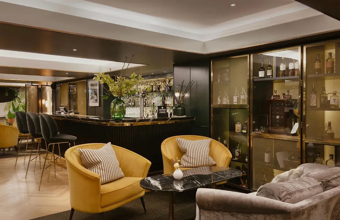 The Athenaeum Hotel & Residences-1