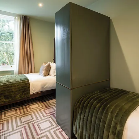 Best Western Burns Hotel Kensington-2