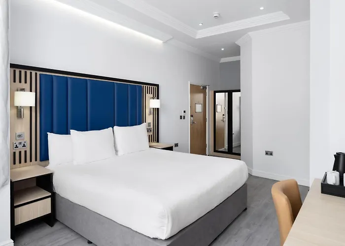 Spark By Hilton London Chiswick
